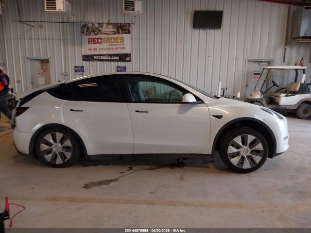 Tesla Model Y Long Range Dual Motor All-wheel Drive