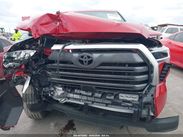 Toyota Tundra Limited Crewmax 5.5' Bed