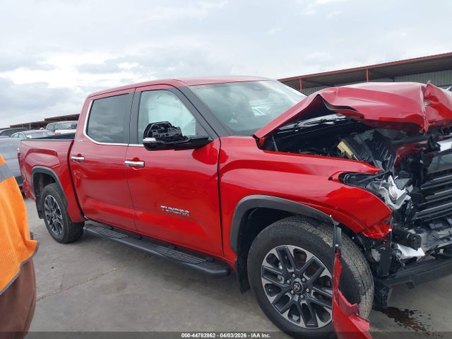 Toyota Tundra Limited Crewmax 5.5' Bed