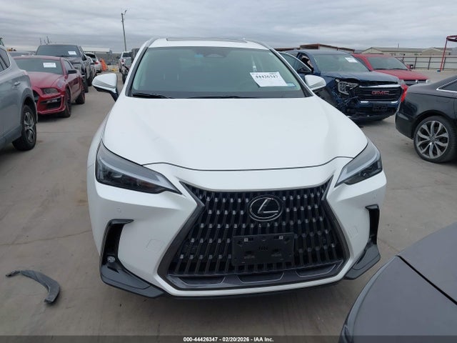Lexus NX Premium