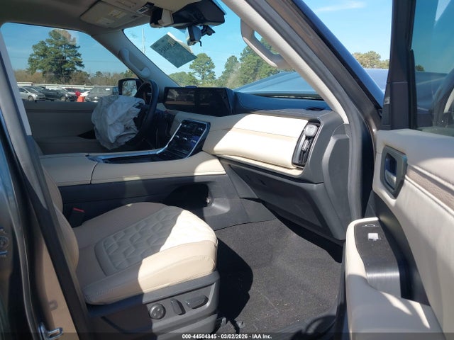 Nissan Armada Platinum 2wd