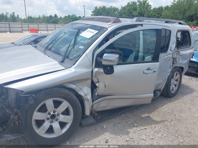 Nissan Armada Le