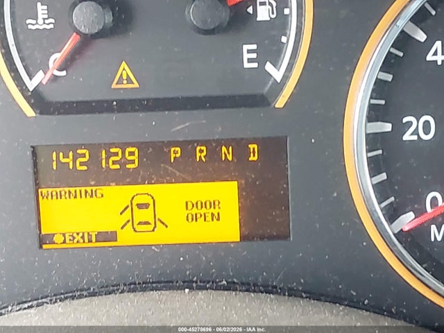 Nissan Armada Le