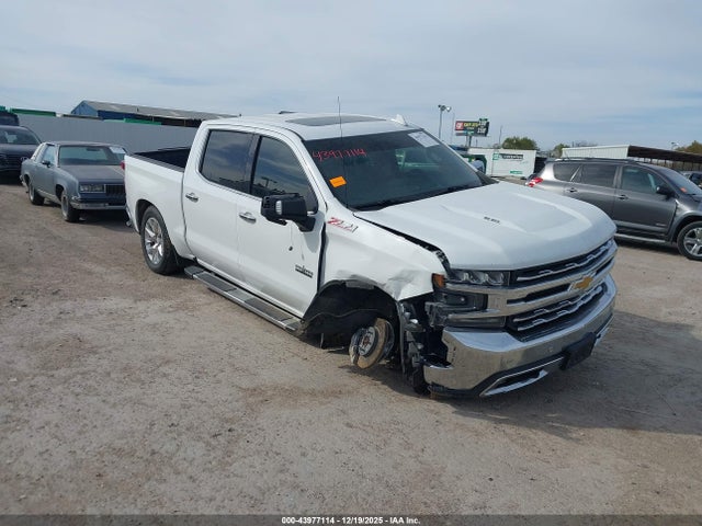 Salvage Chevrolet Silverado 1500 Image