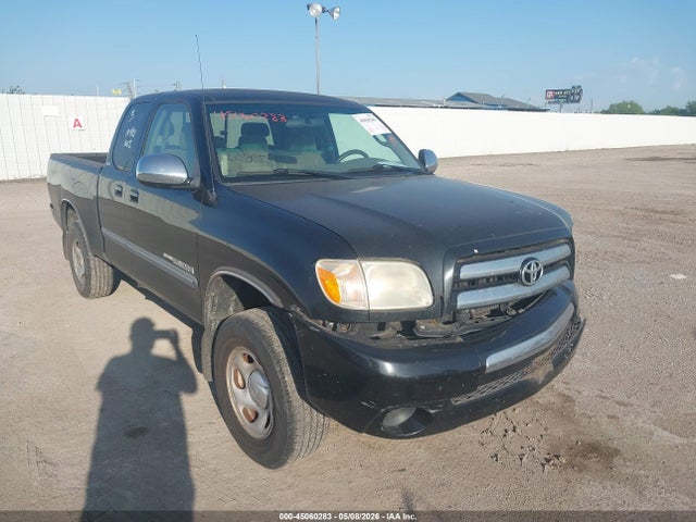 Salvage Toyota Tundra Image