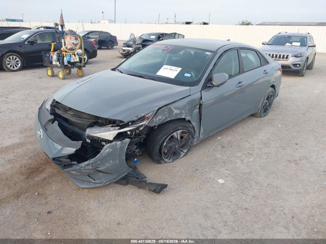 Hyundai ELANTRA Sel