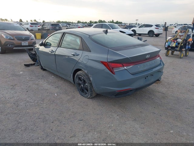 Hyundai ELANTRA Sel
