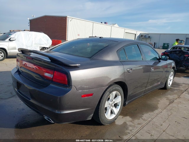 Dodge Charger Se
