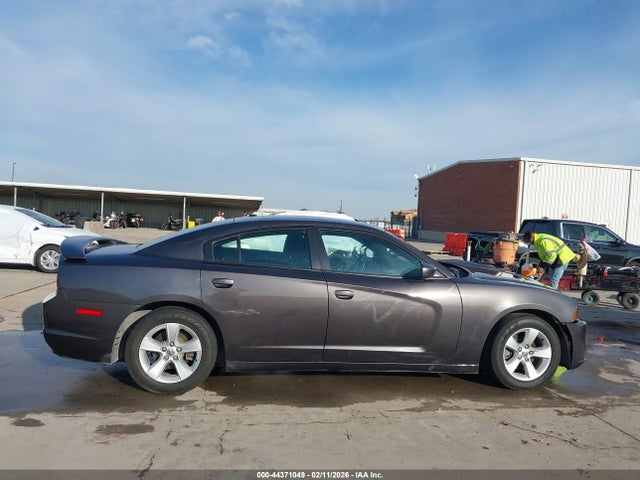 Dodge Charger Se