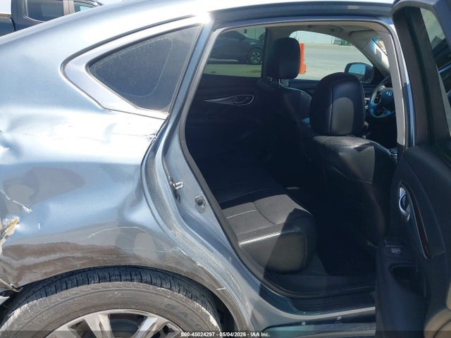 INFINITI Q70 3.7 Luxe