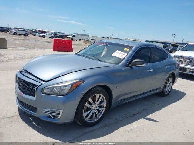 INFINITI Q70 3.7 Luxe