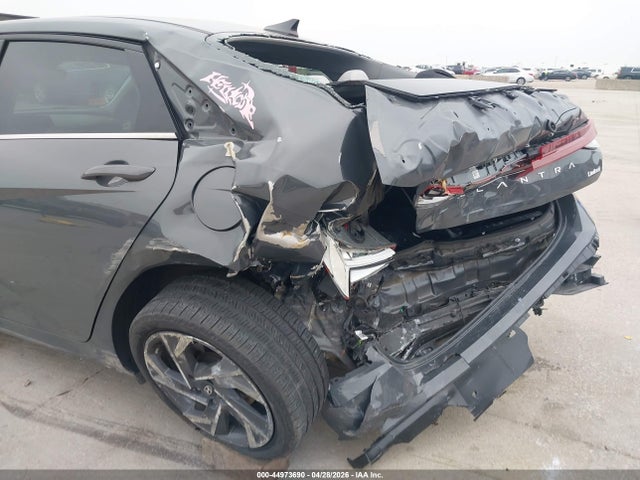 Hyundai ELANTRA Limited