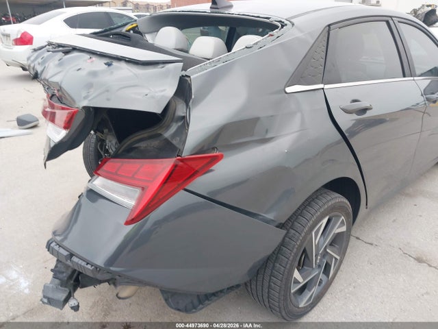 Hyundai ELANTRA Limited