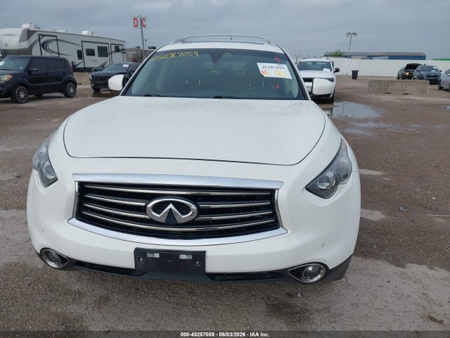 INFINITI Qx Base V8