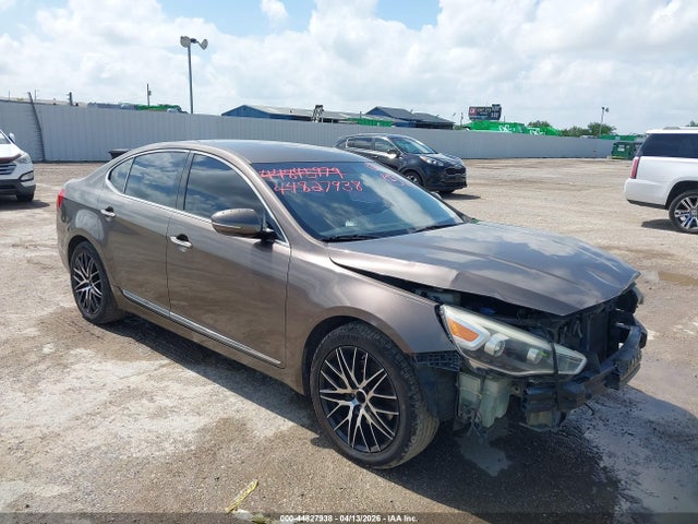 Salvage Kia Cadenza Image
