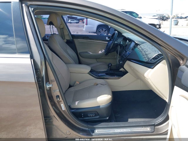Kia Cadenza Premium