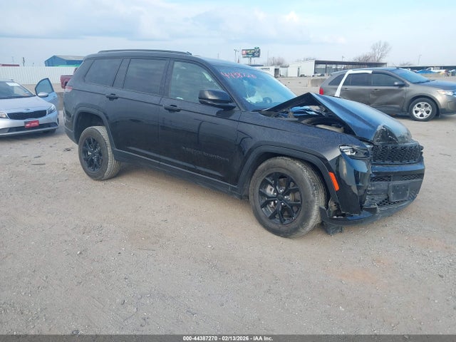 Salvage Jeep Grand Cherokee Image