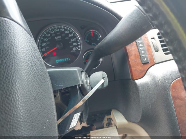 Chevrolet Suburban 1500 Ltz
