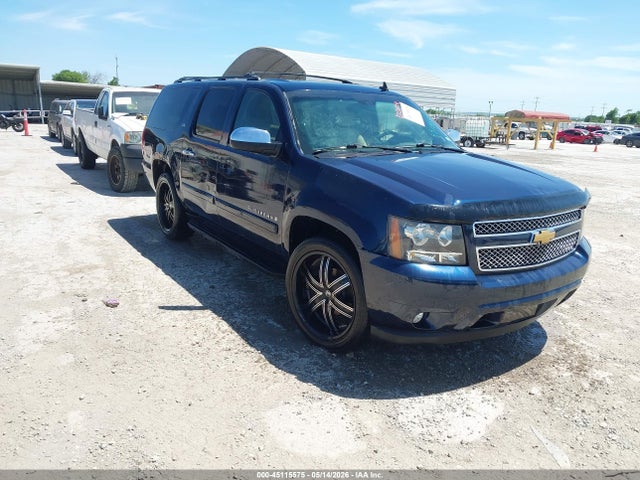 Salvage Chevrolet Suburban 1500 Image