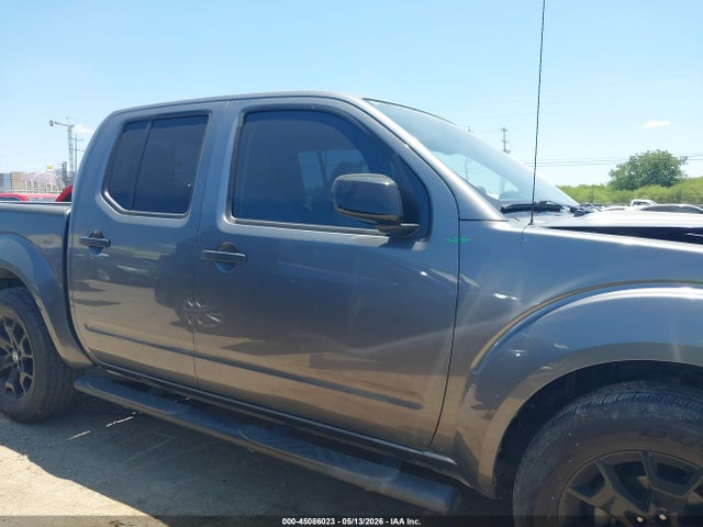Nissan Frontier Sv