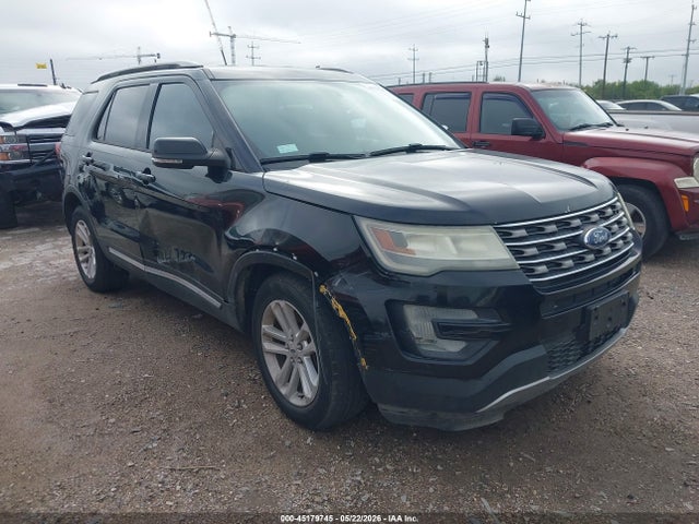 Salvage Ford Explorer Image