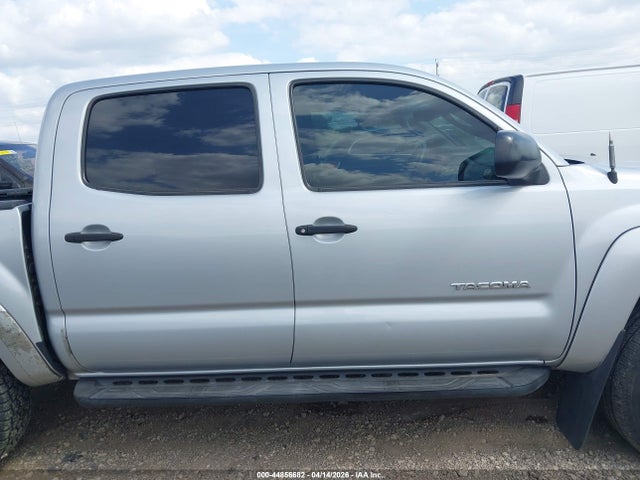 Toyota Tacoma Base V6