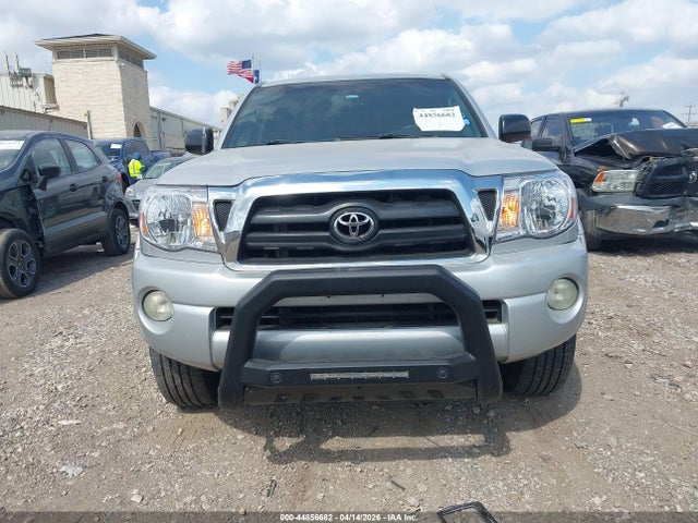 Toyota Tacoma Base V6