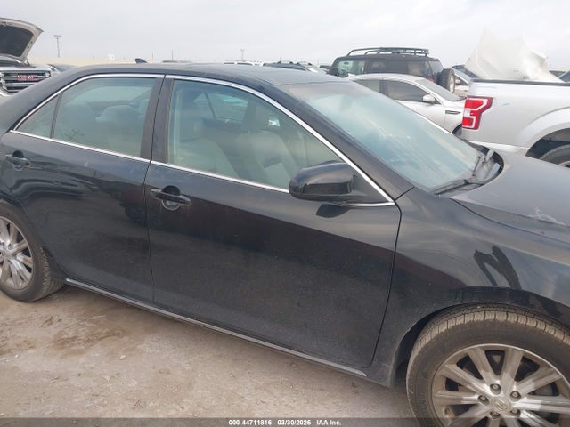 Toyota Camry Xle V6