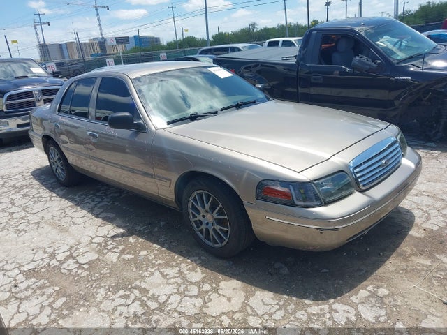 Salvage Ford Crown Victoria Image