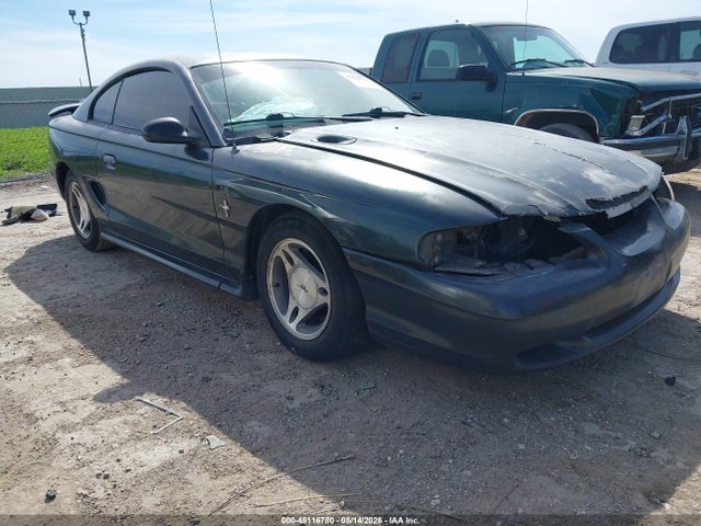 Salvage Ford Mustang Image