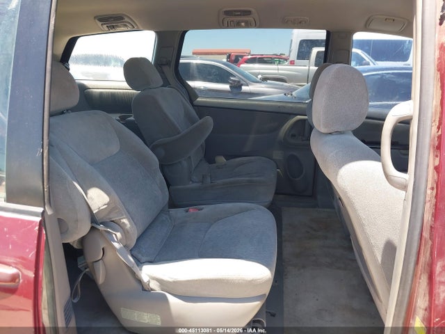 Toyota Sienna Ce