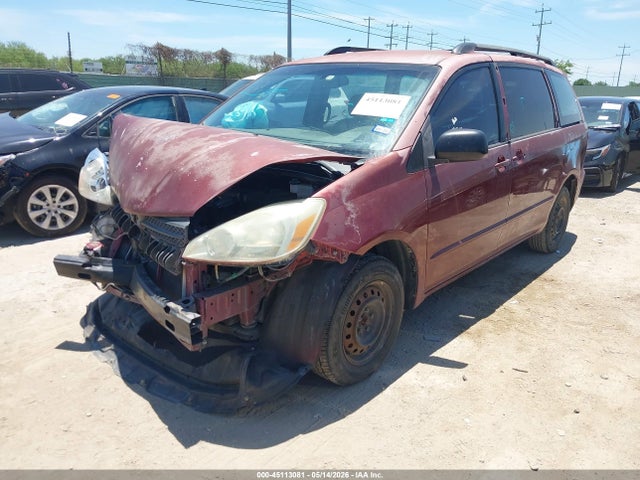 Toyota Sienna Ce