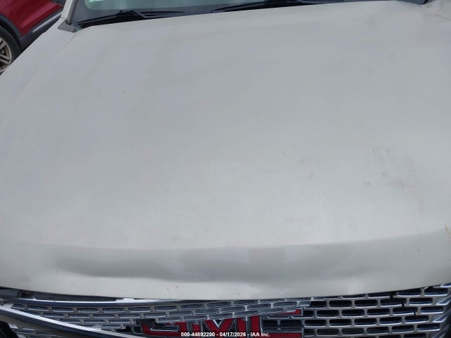 GMC Yukon Denali