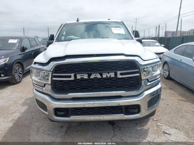 Ram 2500 Tradesman  4x4 6'4 Box