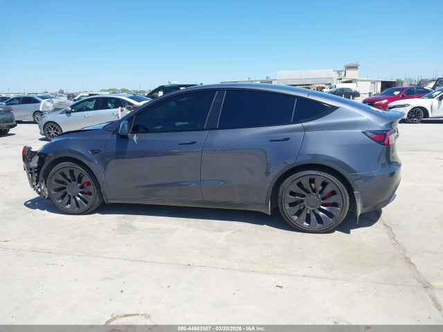 Tesla Model Y Performance Dual Motor All-wheel Drive