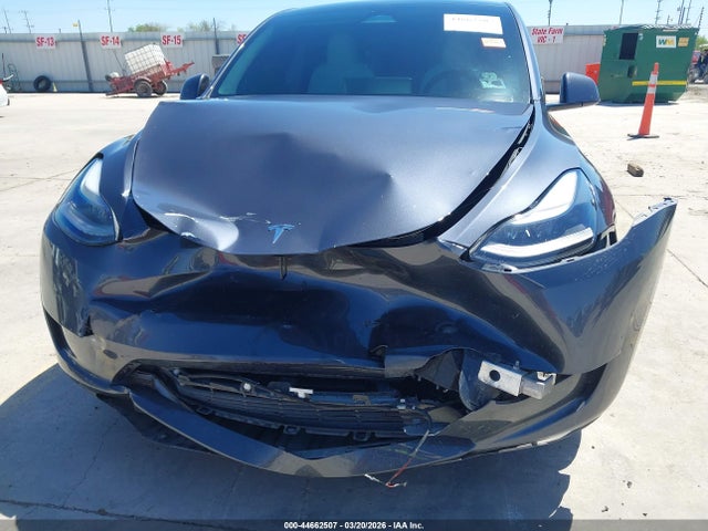 Tesla Model Y Performance Dual Motor All-wheel Drive