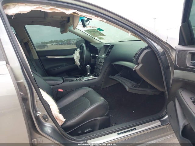INFINITI G37 Journey