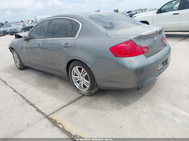 INFINITI G37 Journey