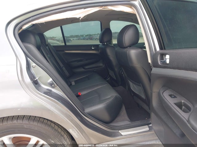 INFINITI G37 Journey