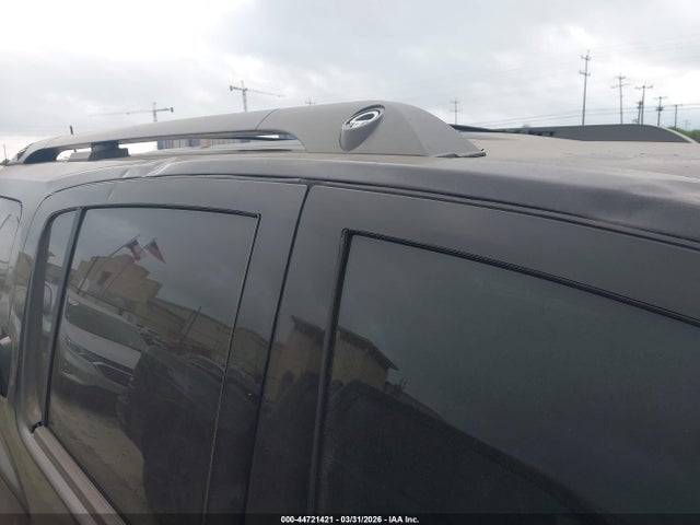 Nissan Armada Sv