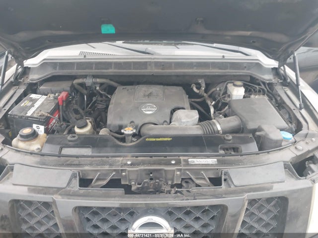 Nissan Armada Sv
