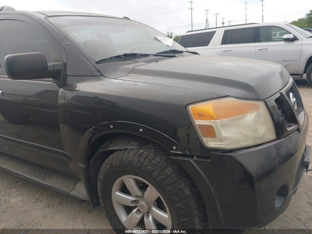 Nissan Armada Sv