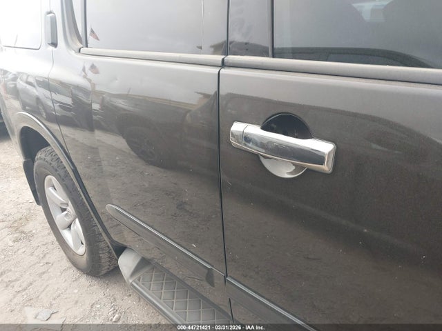 Nissan Armada Sv