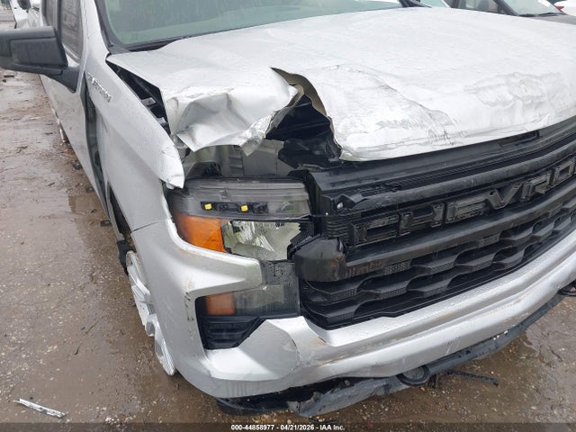 Chevrolet Silverado 1500 2wd  Short Bed Custom