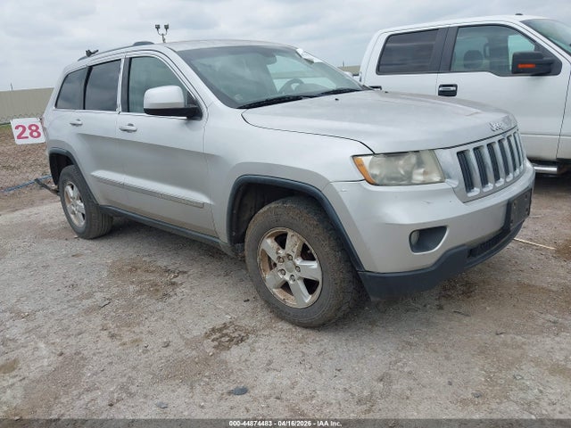 Salvage Jeep Grand Cherokee Image