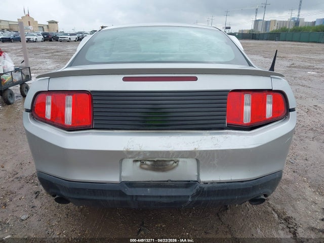 Ford Mustang V6