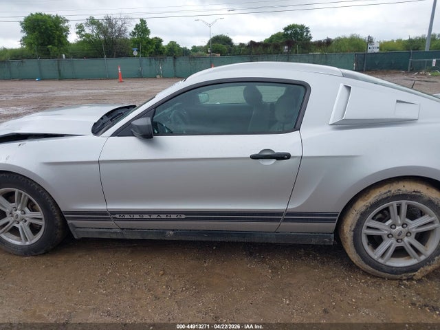 Ford Mustang V6
