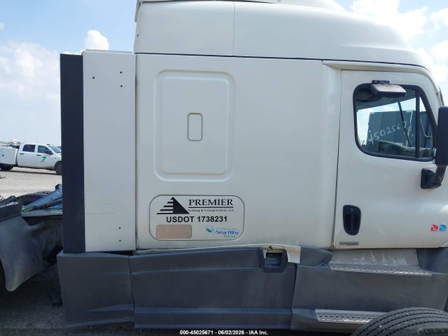 Freightliner Cascadia 125