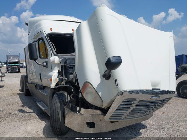 Freightliner Cascadia 125