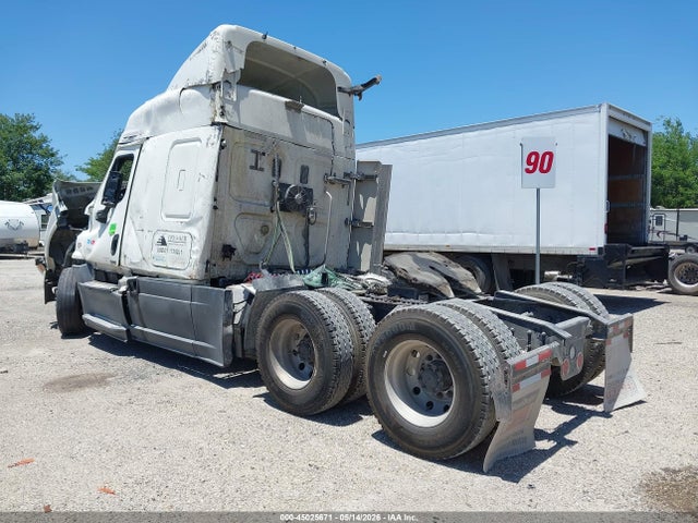 Freightliner Cascadia 125